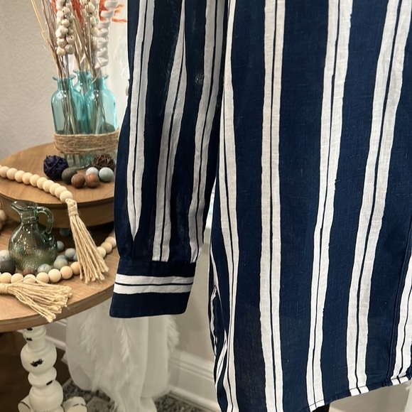 Lands End Linen striped blouse - Picture 4 of 12